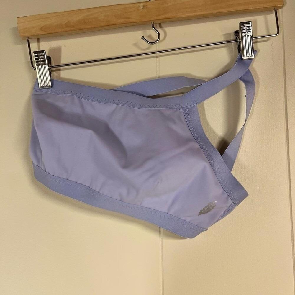 Free People Cage Back Sports Bra / NWOT / Light Purple / Lilac / Strappy One Sho